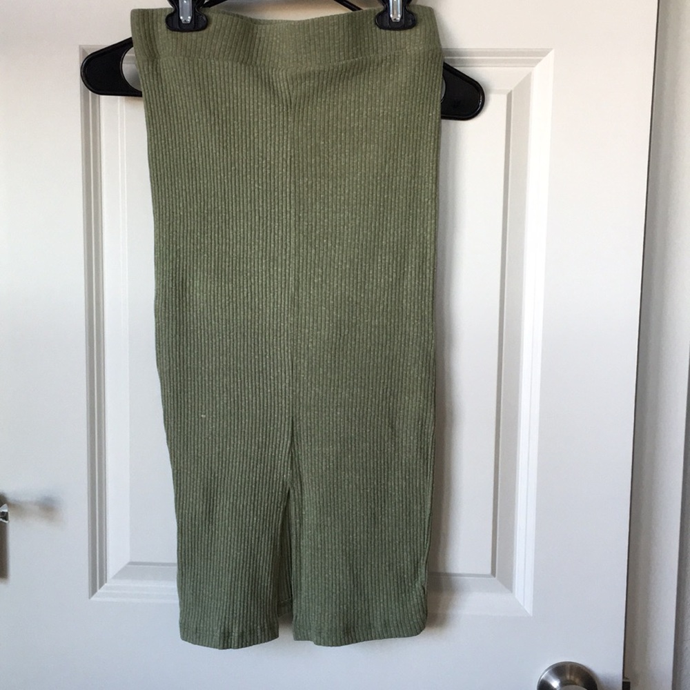 NWOT Green Skirt Set - Picture 4 of 6